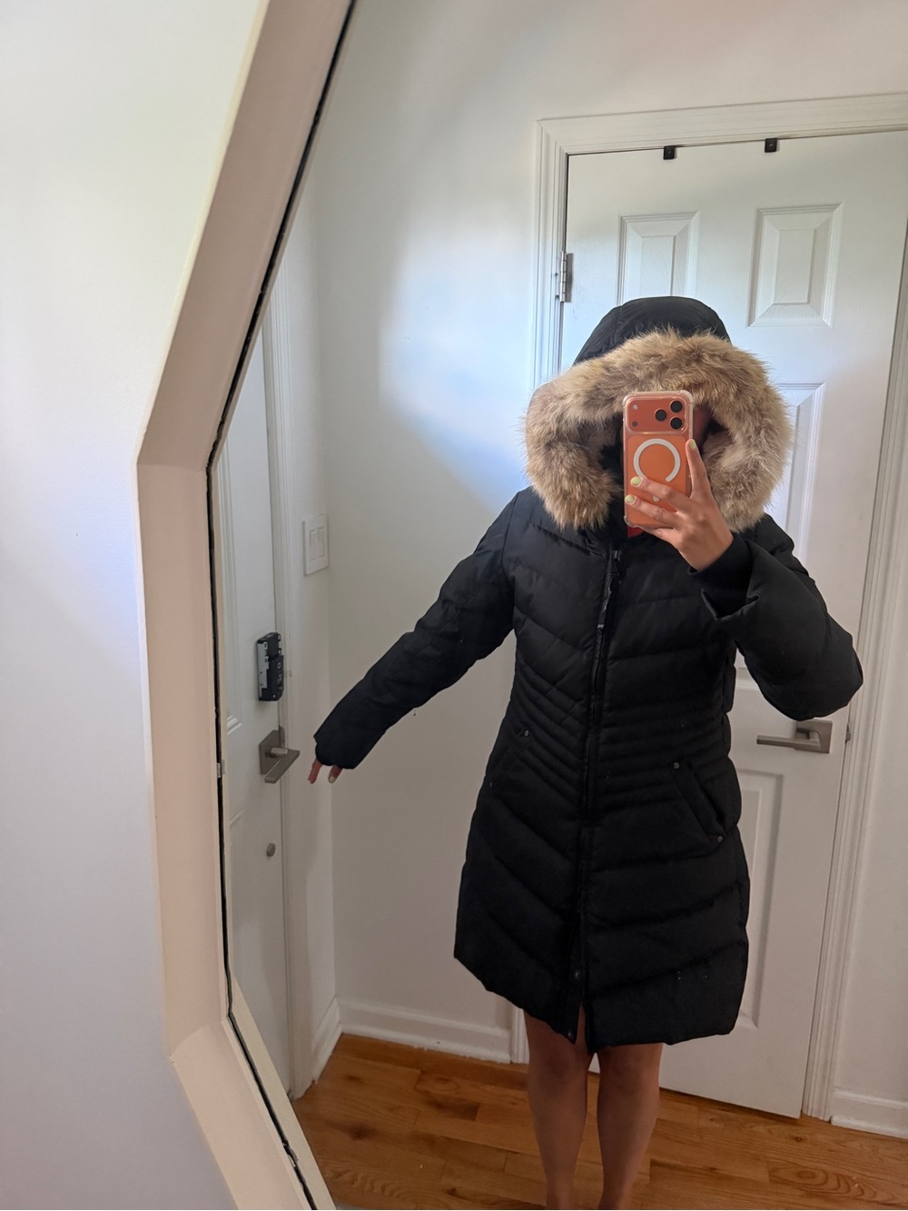 Pajar Women’s Black Quilted Down Parka with Real Fur Hood. Detachable fur/hood - Picture 15 of 16